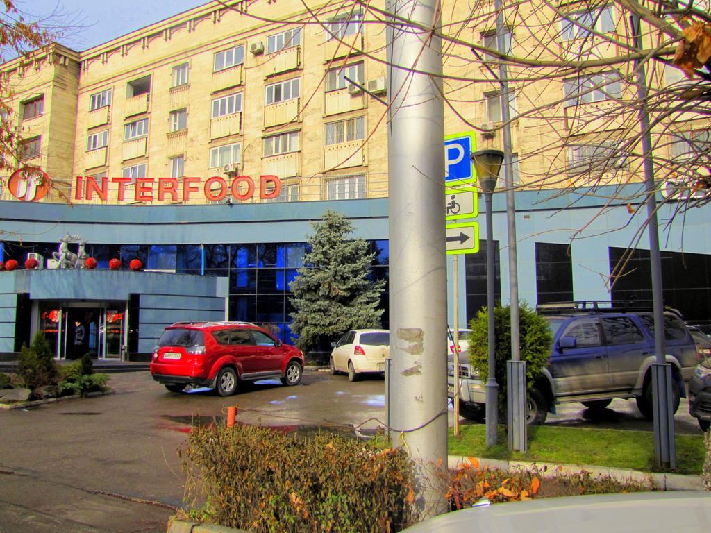 Guest House On Kaldaiakova 38 Almaty Eksteriør billede