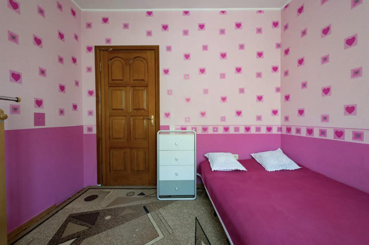 Guest House On Kaldaiakova 38 Almaty Eksteriør billede